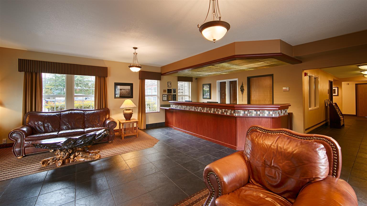 Best Western Plus Columbia River Inn Каскейд Локс Экстерьер фото