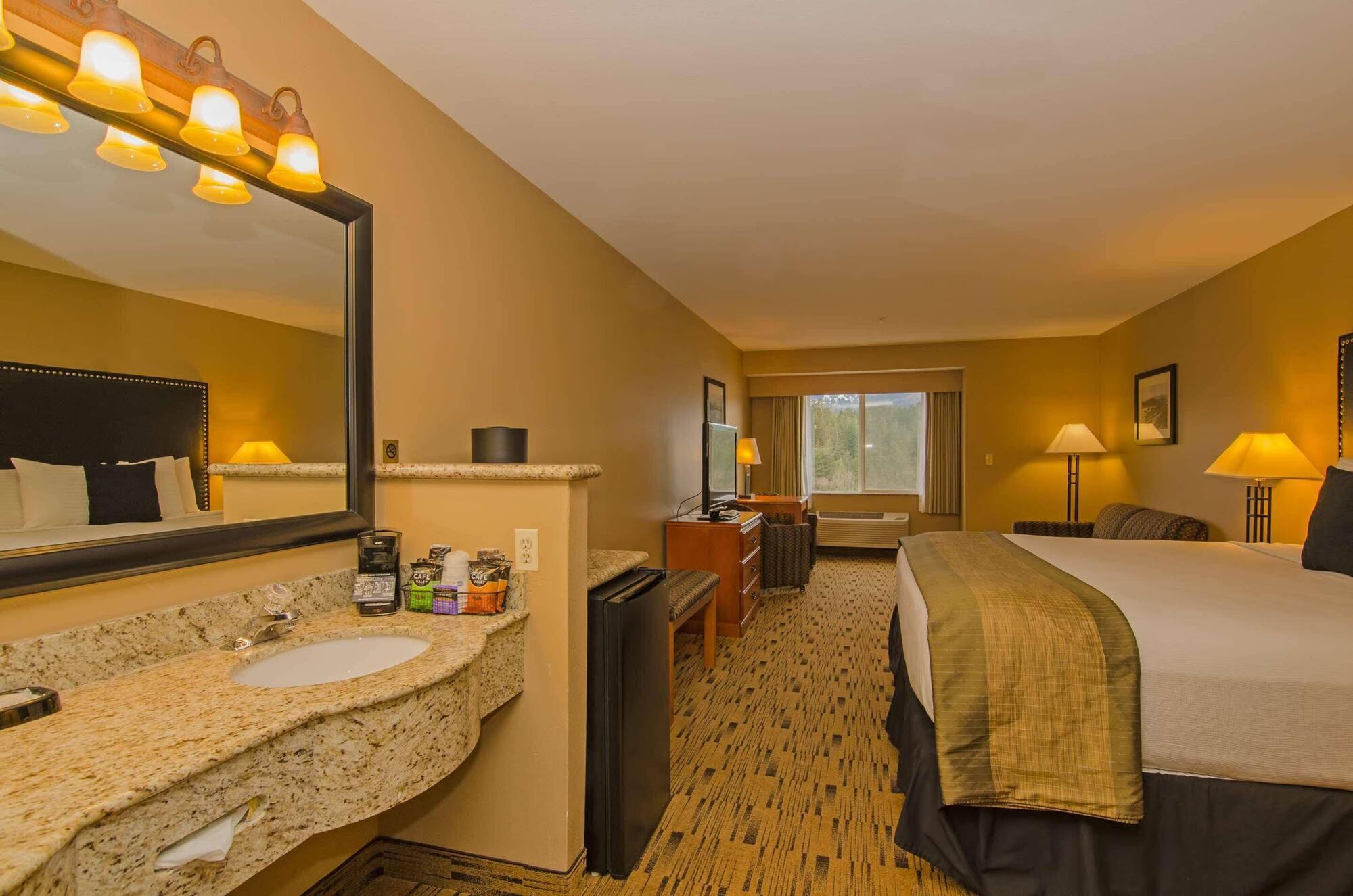 Best Western Plus Columbia River Inn Каскейд Локс Экстерьер фото